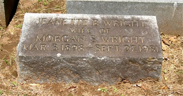 BRISTOL Jeanette Frances 1898-1981 grave.jpg